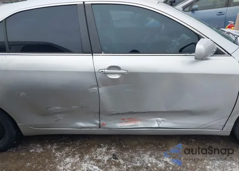 2010 Toyota Camry z USA, uszkodzony, nr VIN 4T4BF3EK3AR024131